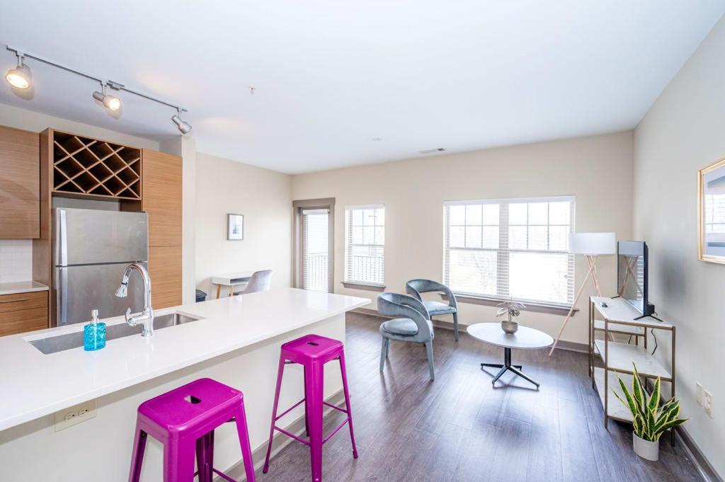 Urban 1Br In Uptown Area With Gym And Balcony Lejlighed Charlotte Eksteriør billede