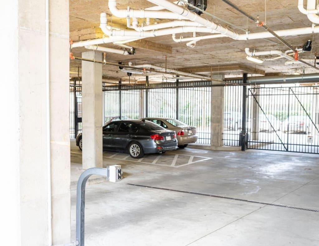 Urban 1Br In Uptown Area With Gym And Balcony Lejlighed Charlotte Eksteriør billede