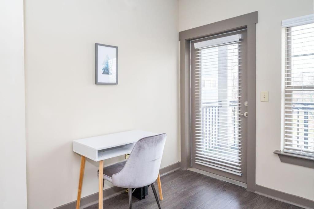 Urban 1Br In Uptown Area With Gym And Balcony Lejlighed Charlotte Eksteriør billede